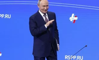 Путин подарил Трампу новый портрет: появились детали