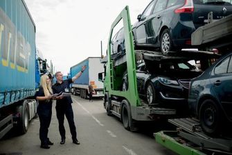 Львівська митниця спростила ввезення авто під нульове розмитнення