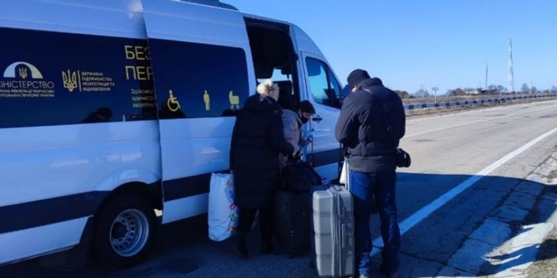От КПВВ до админграницы с Крымом запустили бесплатные автобусные рейсы