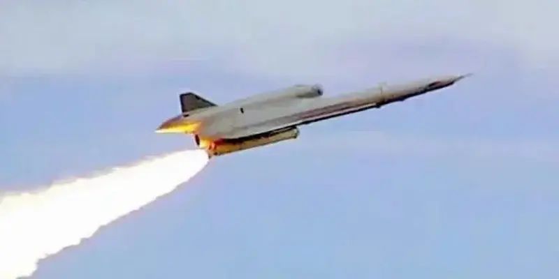 Експерт пояснив, як дронам ЗСУ вдалося пролетіти вглиб РФ на сотні кілометрів