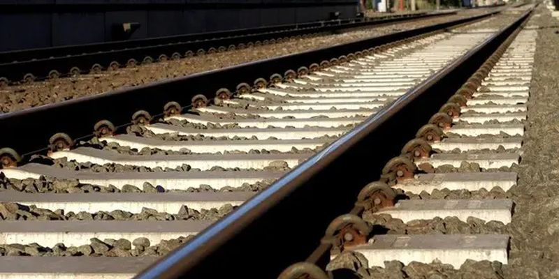 Росіяни в авральному темпі будують залізницю у Маріуполь ‒ експерт