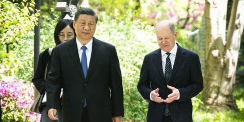 Шольц призвал лидера Китая давить на РФ для прекращения ужасной войны