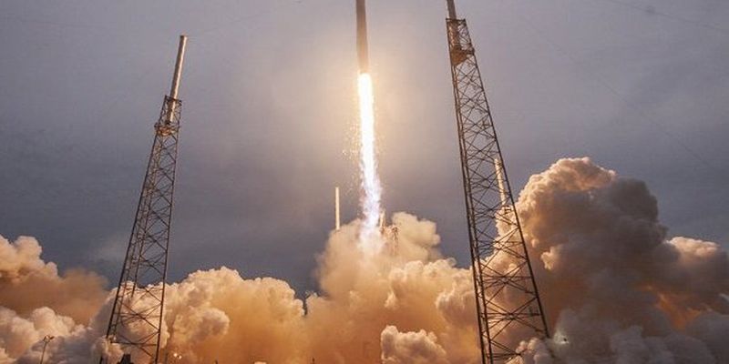 Ракета SpaceX запустила 40 интернет-спутников сети OneWeb
