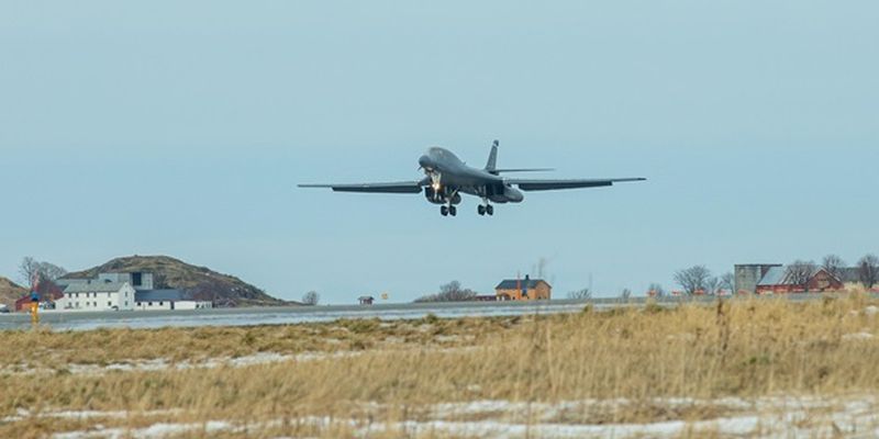 США впервые перебросили стратегические бомбардировщики в Норвегию