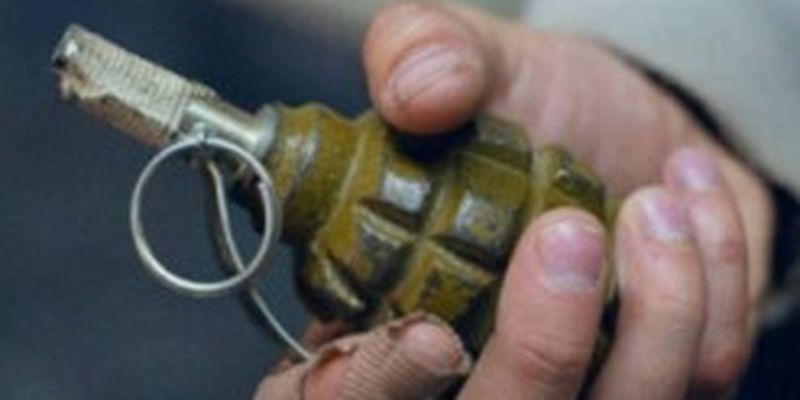 На Уманщині чоловік намагався продати три осколкові гранати