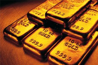 Цена золота превысила 1800 долларов впервые за 8 лет