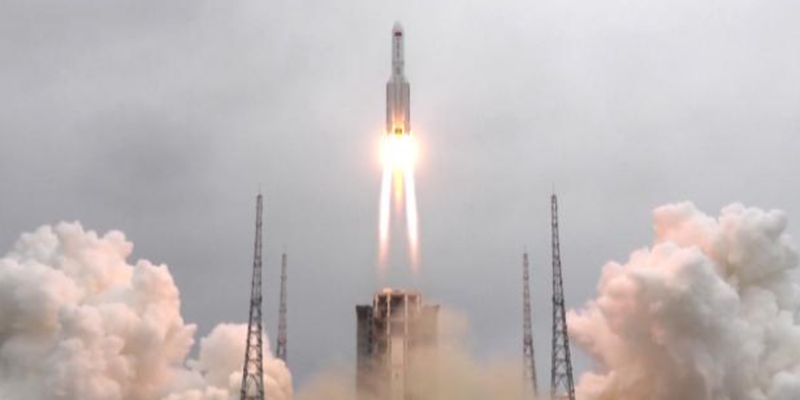 Китайская ракета, выпущенная в космос, может упасть на Землю: прогнозы ученых