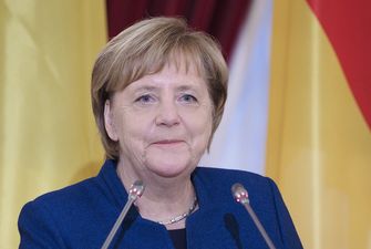 Меркель поддержала предложение Зеленского пересмотреть Минские соглашения