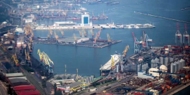 Приватний порт ТІС підозрюють у виведенні значних коштів у офшори, - ЗМІ