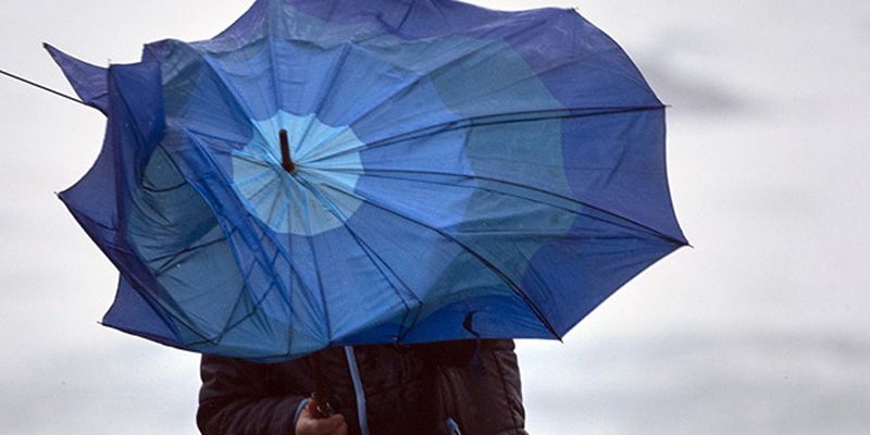 Штормовой ветер и метели: ГСЧС предупреждает о приближении циклона