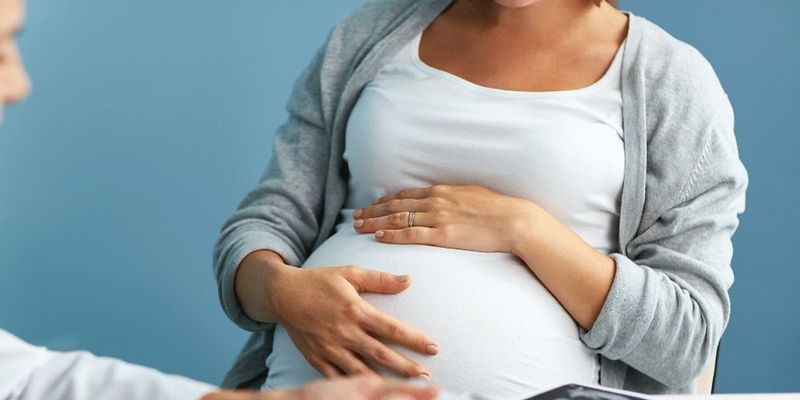 Коронавирус опасен для беременных: реанимация и преждевременные роды 