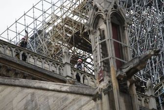 Відновлення Нотр-Даму: французькі будівельники реставрують собор технікою, якій аж 800 років