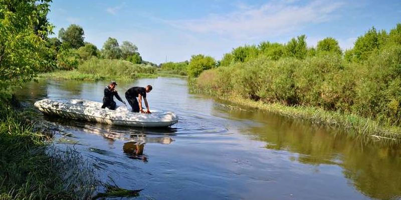 Трагедія на Київщині: на річці потонули мати з п’ятирічним сином
