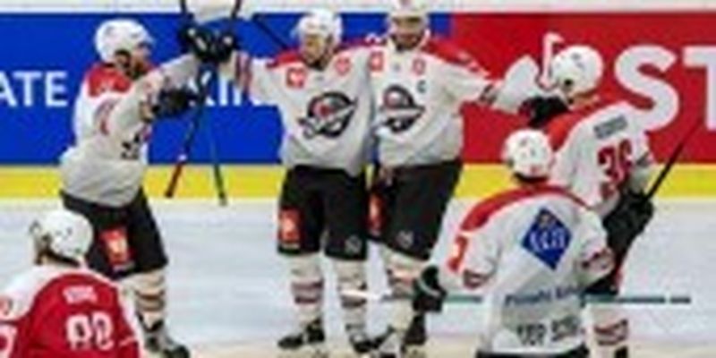 Хокей: "Донбас" завдав першої поразки лідеру групового етапу Ліги чемпіонів