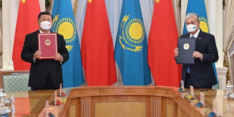 Китай и Казахстан: дружба по расчету