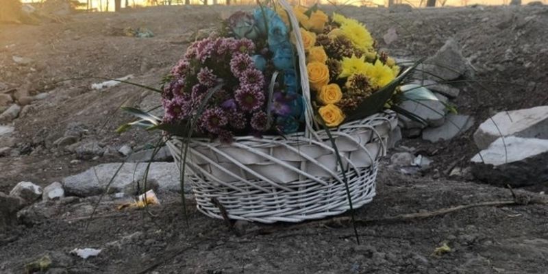 Данилов в Иране почтил память украинцев, погибших в авиакатастрофе МАУ