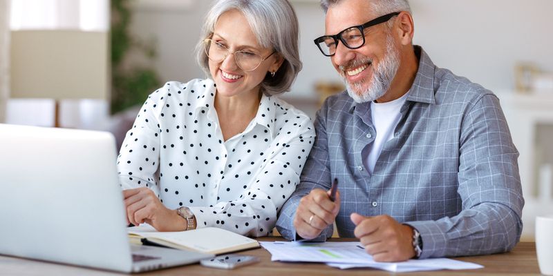 Не виходячи з дому: як подати заяву на отримання пенсії онлайн