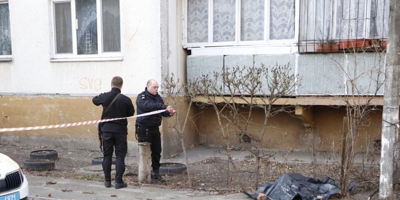Трагічний флешмоб: у Києві випав з вікна підліток