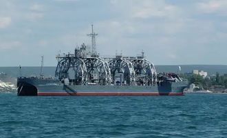 В оккупированном Крыму поражено судно "Коммуна"