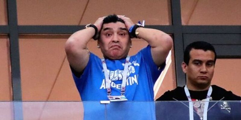 Спалился: Марадону поймали с кокаином прямо во время матча