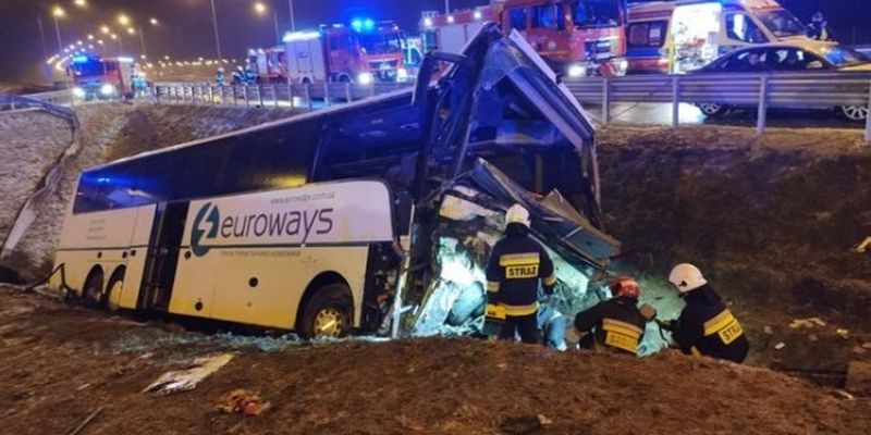 ДТП в Польше 22 марта: водитель украинского автобуса не признает вины