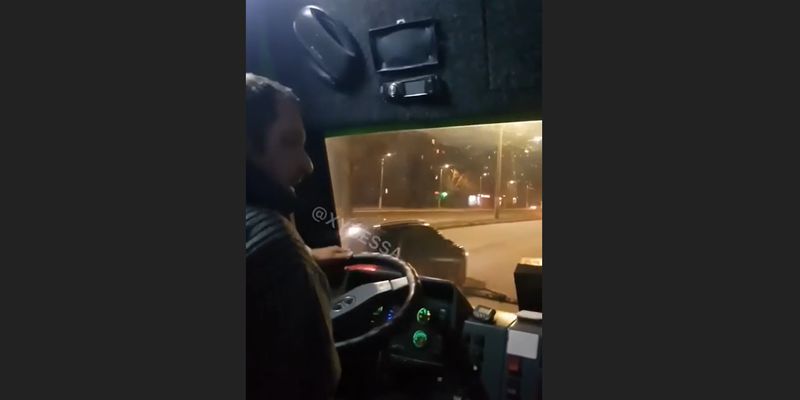 В Одесі водій маршрутки принизив ветерана АТО і змусив платити