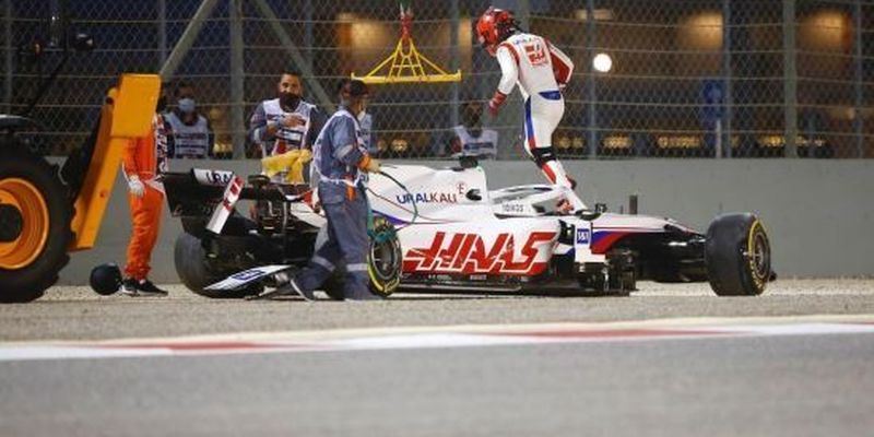 Син російського мільярдера знову потрапив в аварію на першому колі Гран-прі Формули-1: фінішував останнім