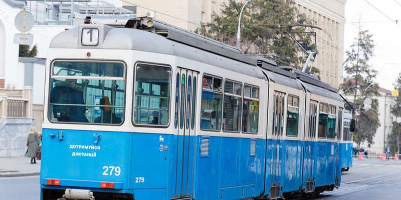 Проїзд в громадському транспорті Вінниці буде лише за спеціальними перепустками