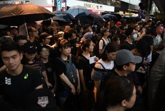 В Гонконге после ночных столкновений возобновились акции протеста