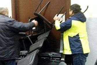 Сторонники УПЦ КП ворвались в киевский суд