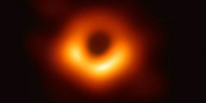 Астрономи засікли "невловиму" чорну діру, Інтерстеллар здасться звичайною казкою