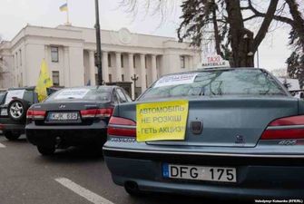 Штрафи не лякають: нові санкції не спинили потік євроблях до України