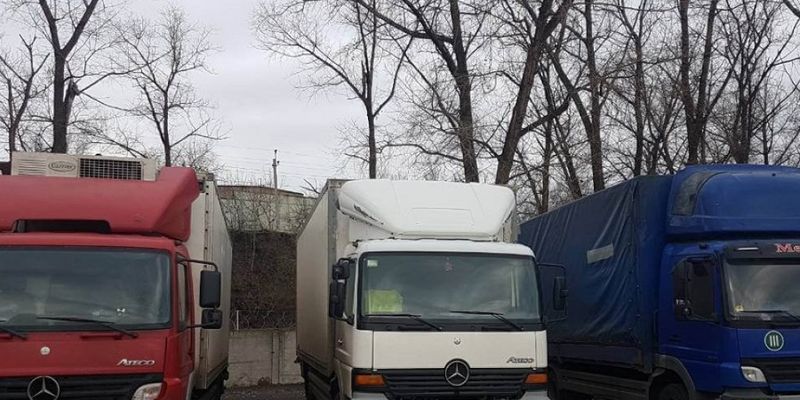 На стоянке для грузовиков в Днепре умер пожилой сторож