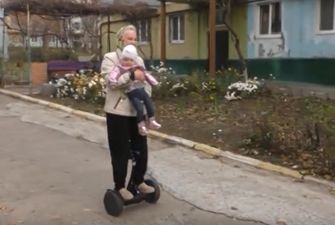 Украинская бабушка на гироскутере стала звездой сети. Видео