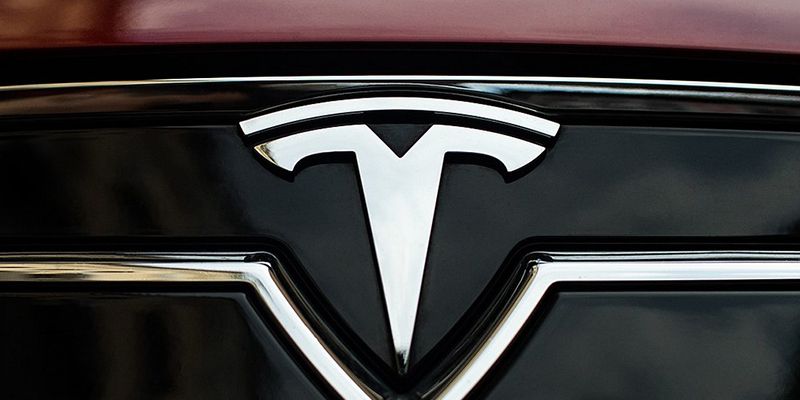 В Германии Tesla начала вести себя "странно" на автобане: вы будете удивлены
