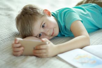 Ученые опубликовали скан мозга ребенка во время игры на планшете: "Недоразвитость..."