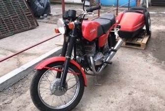 В гараже спустя 29 лет нашли новый мотоцикл «Ява»