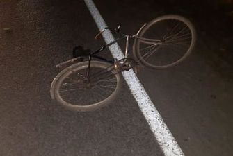 Загинув на місці аварії: у Львівській області ВАЗ збив на смерть велосипедиста