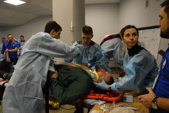 "На рахунок три": як у Львові реальні лікарі нереальні травми лікували
