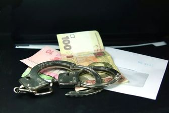 В Одессе экс-следователь СБУ требовал у иностранца более $80 тысяч взятки