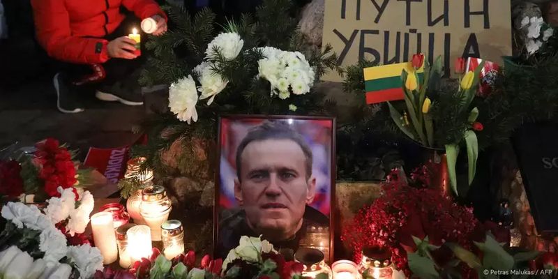 Европарламент принял резолюцию по Навальному, назвав его смерть убийством