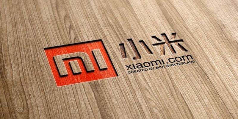 Xiaomi патентует смартфон с двумя экранами и четырьмя камерами — СМИ