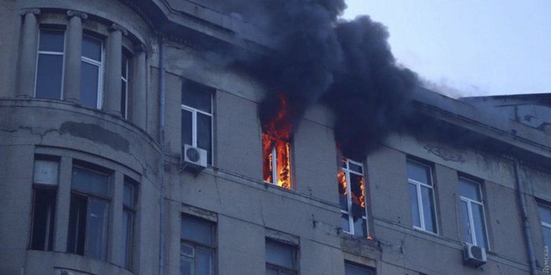 Директору сгоревшего в Одессе колледжа избрали меру пресечения