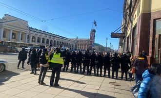 На антивоенных протестах в России задержаны почти 5000 человек