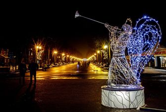 Никаких гирлянд: в Киевской области запретили использовать новогоднюю иллюминацию