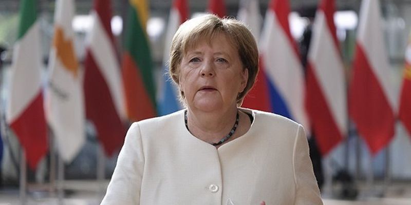Меркель отказалась от работы в ООН