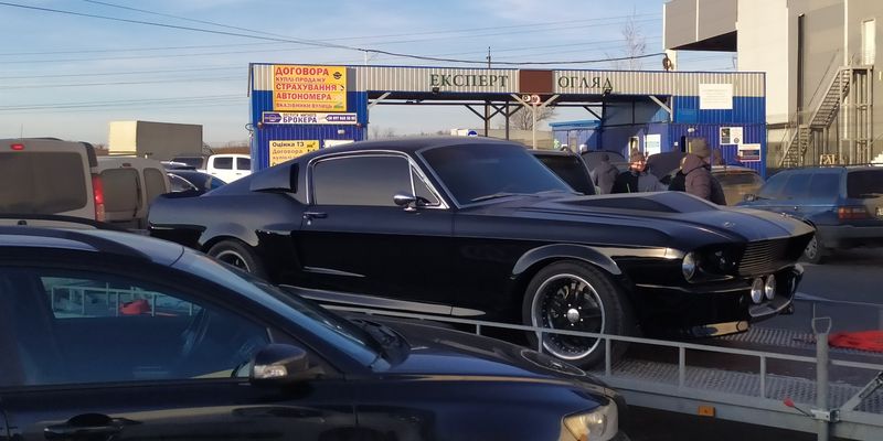 В украинском областном центре засняли культовый американский авто 60-х