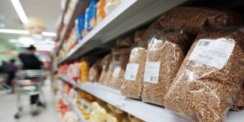 Навіть гуманітарка не потрібна: українські супермаркети порадували новими цінами на гречку, рис і свинину