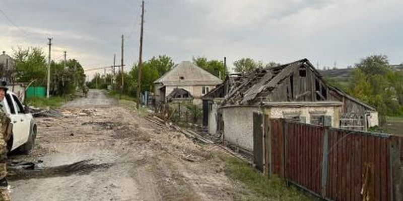 За сутки российские оккупанты разрушили более 50 домов в Луганской области
