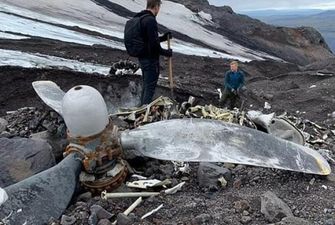 Разбившийся о ледник самолет оттаял через 76 лет